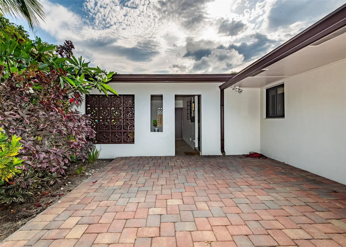 2113 NE 62nd St, Fort Lauderdale, FL 33308 - Image #1