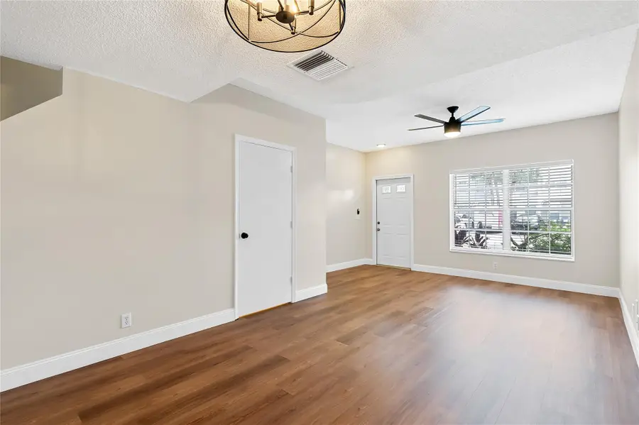 11000 Light House Ct #11000, Tamarac, FL 33321 - Image #2