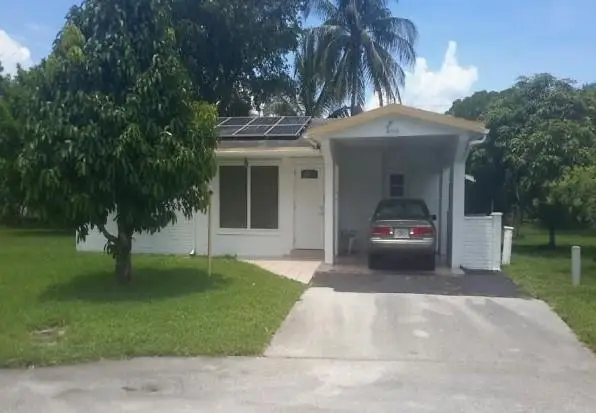 Address Withheld By Seller, Lauderdale Lakes, FL 33319