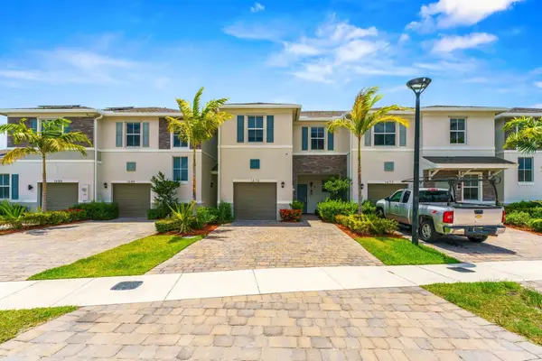 1676 SE 8th Ave, Homestead, FL 33034