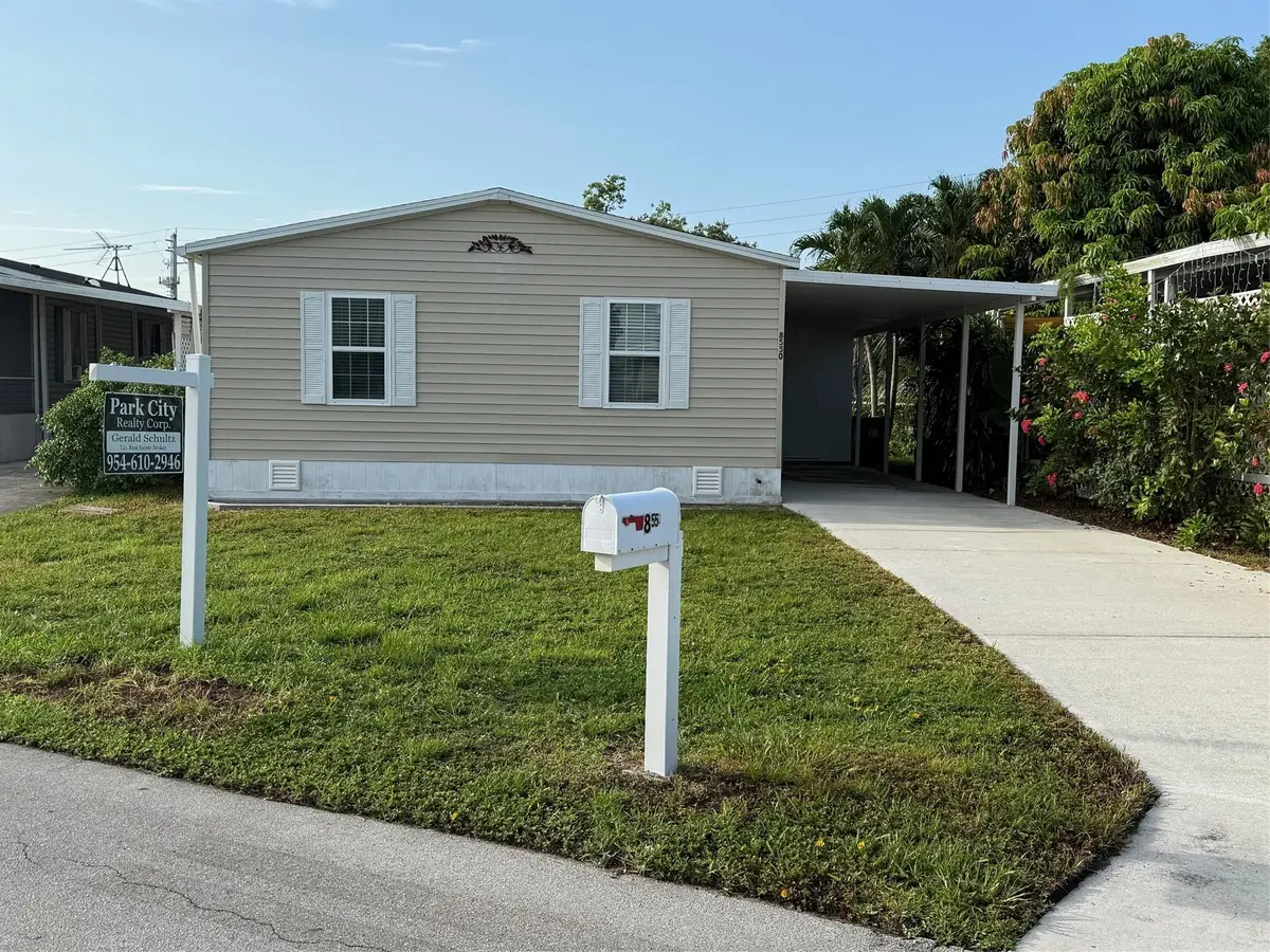 8550 SW 23rd Pl, Davie, FL 33324 - Image #1