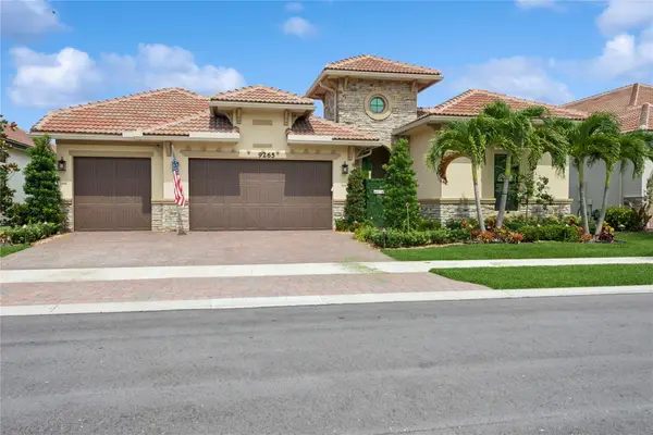 9265 Porto Way, Parkland, FL 33076