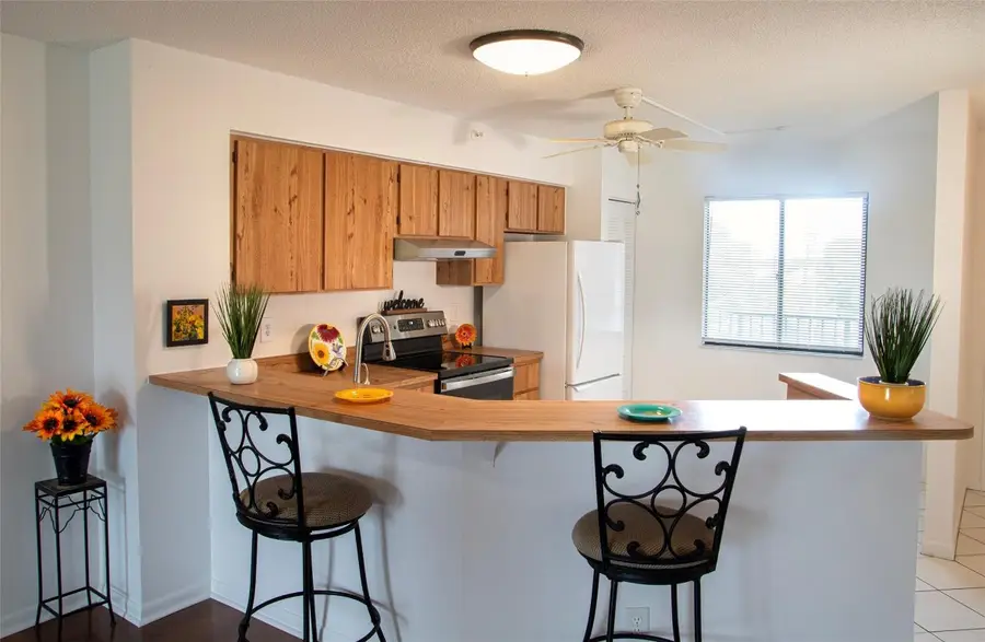 2112 S Cypress Bend Drive #401, Pompano Beach, FL 33069 - Image #2