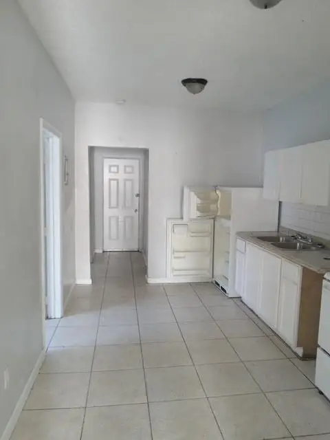 439-441 NW 18th Ave, Fort Lauderdale, FL 33311 - Image #3