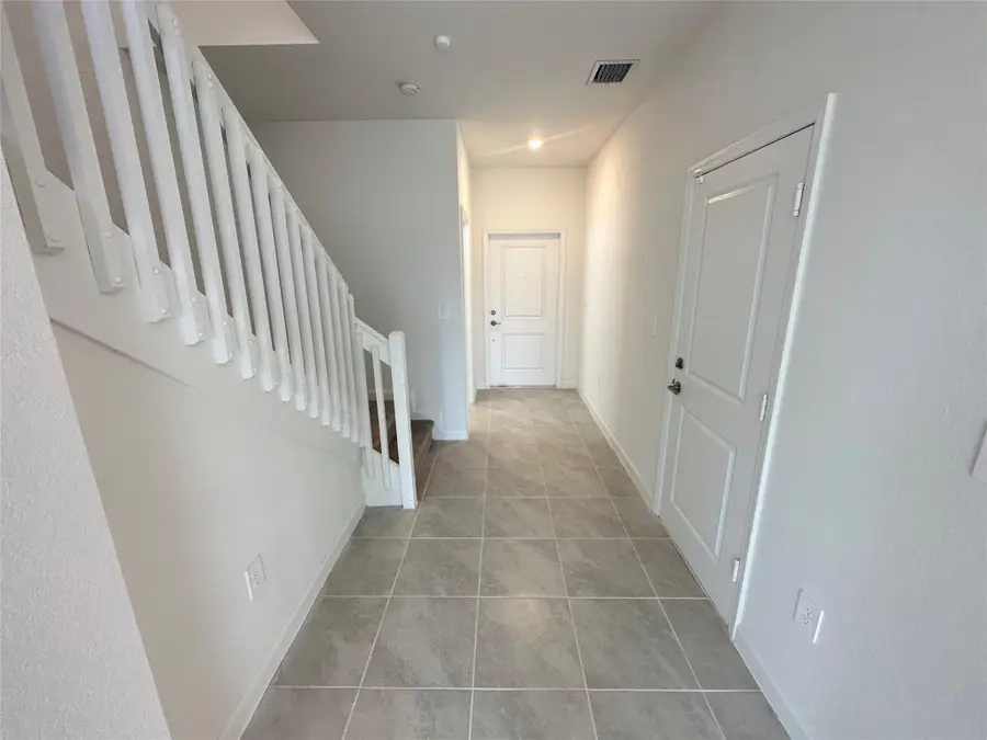 2437 NW 131st Circle, Miami, FL 33167 - Image #3