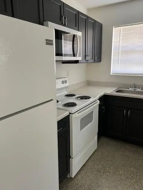 501 NW 15th Way, Fort Lauderdale, FL 33311 - Image #1