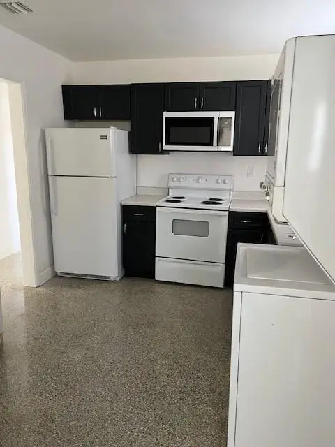 501 NW 15th Way, Fort Lauderdale, FL 33311 - Image #3