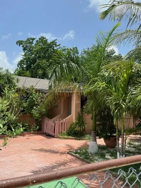 2441 NW 104th Street, Miami, FL 33147 - Image #2