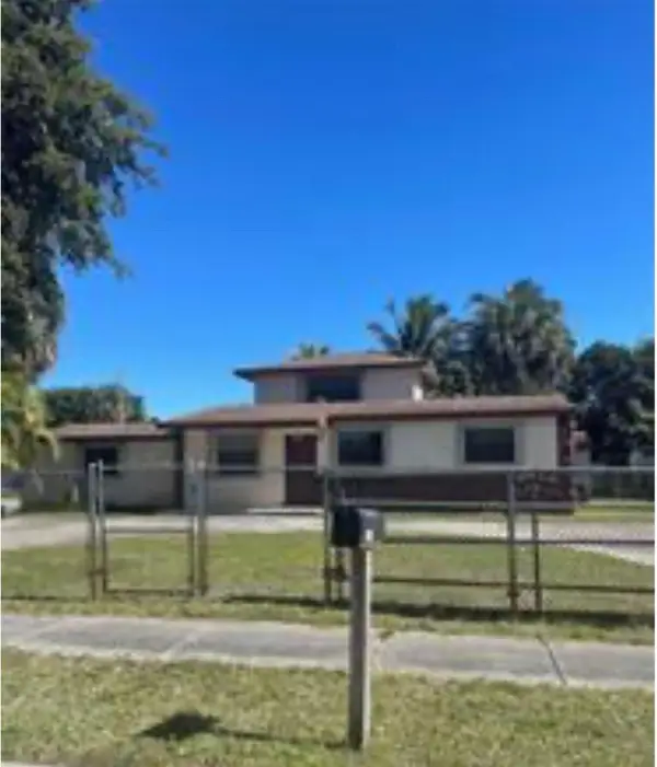 890 NW 33rd Way, Lauderhill, FL 33311