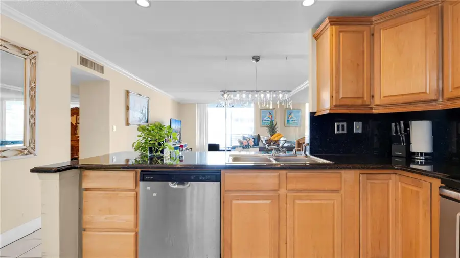 3725 NE 169th St #207, North Miami Beach, FL 33160 - Image #3