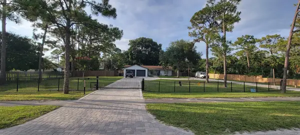 11223 Sunset Boulevard, Royal Palm Beach, FL 33411