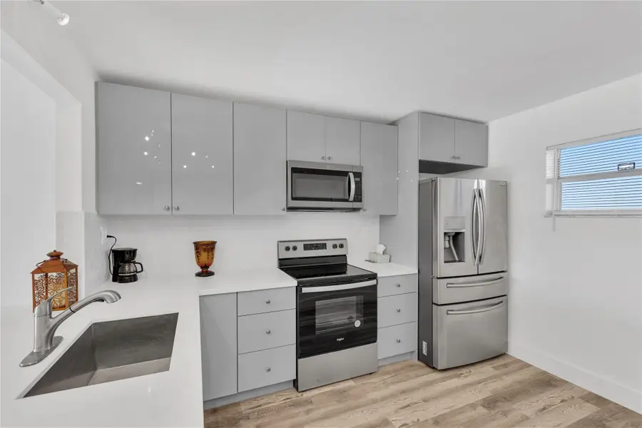 3930 Inverrary Blvd #702, Lauderhill, FL 33319 - Image #3