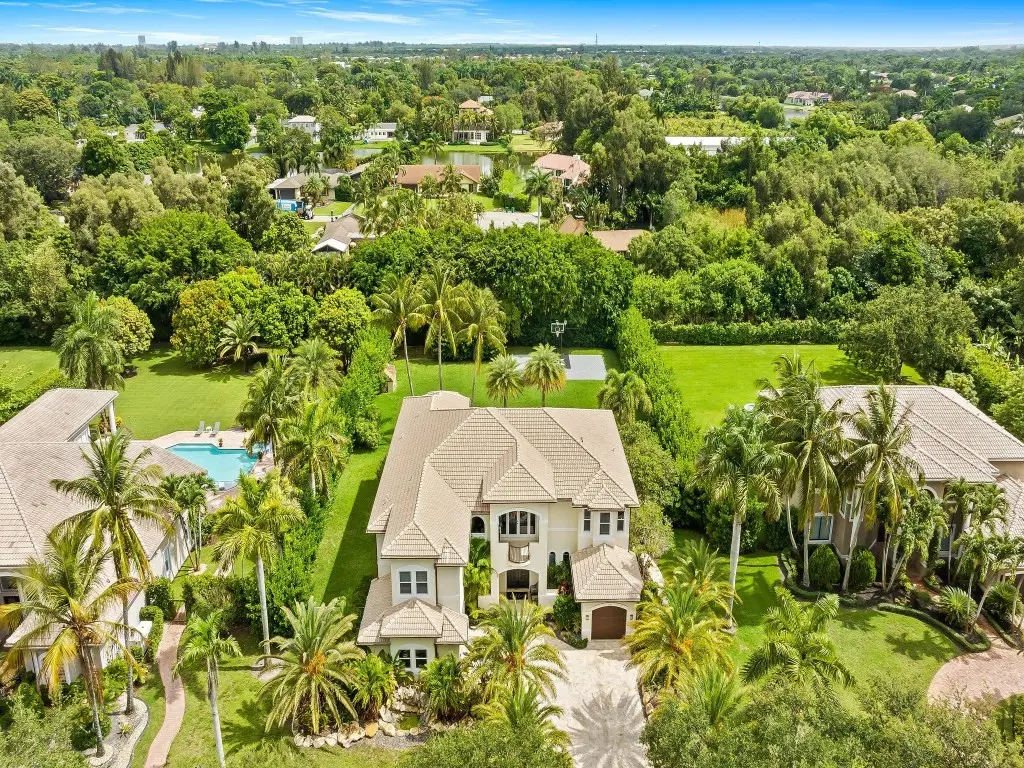 10741 Pine Lodge Trail, Davie, FL 33328 - Image #1