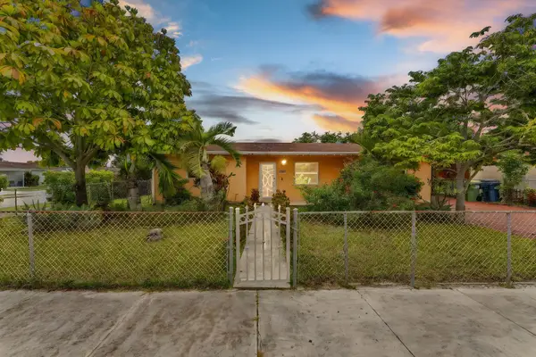 Address Withheld By Seller, Miami, FL 33177