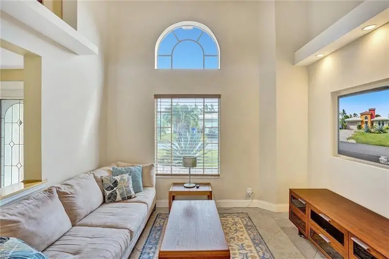 4061 NE 26 Avenue, Fort Lauderdale, FL 33308 - Image #3