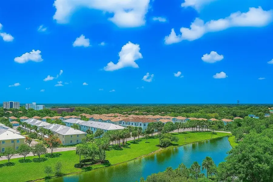 4001 Hillcrest Drive #912, Hollywood, FL 33021 - Image #2