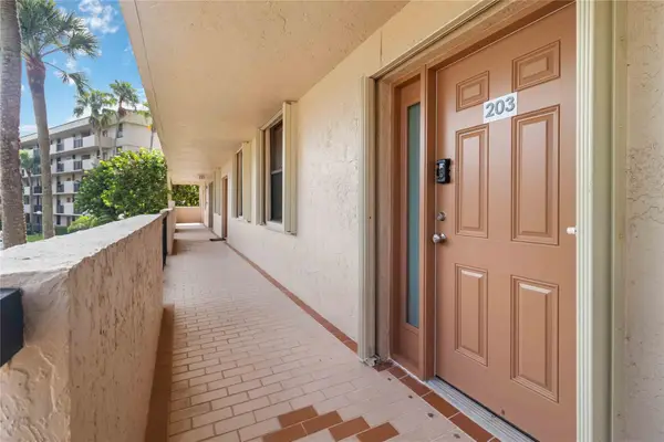 2767 Carambola Cir #203, Coconut Creek, FL 33066