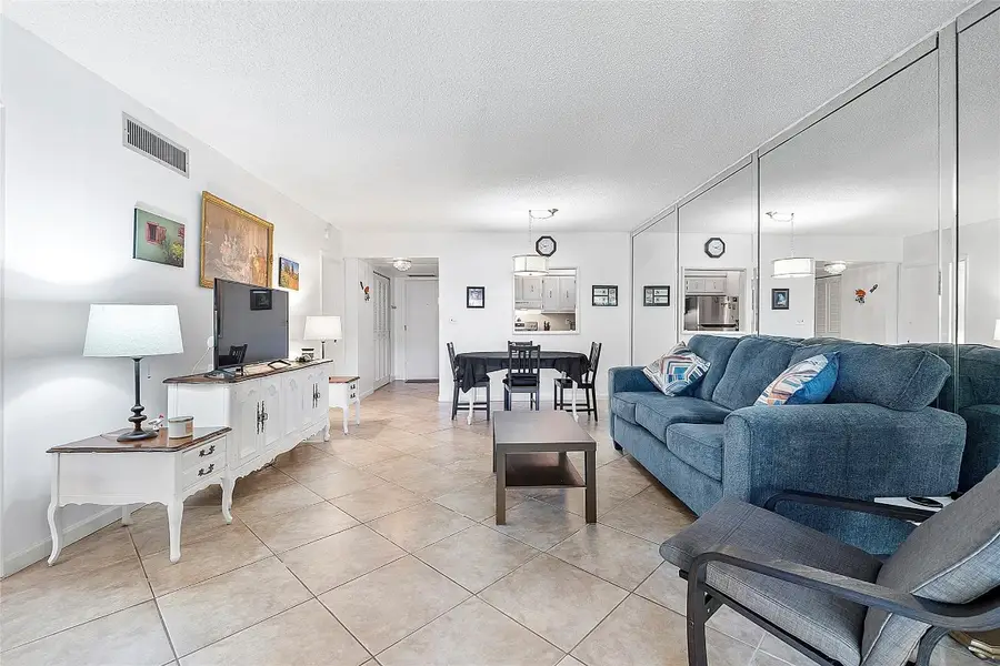 5621 SW 2nd Court #201, Margate, FL 33068 - Image #3