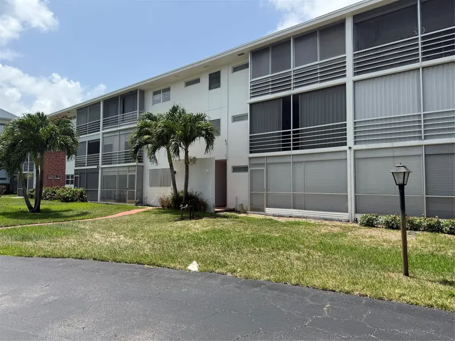 25 SE 13th St #B2, Boca Raton, FL 33432 - Image #3