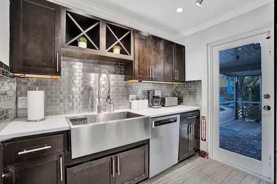 616 NW 21st St, Wilton Manors, FL 33311 - Image #3