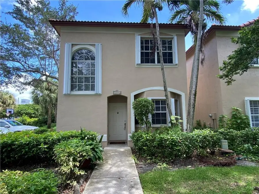 16045 Emerald Cove Road #16045, Weston, FL 33331 - Image #2