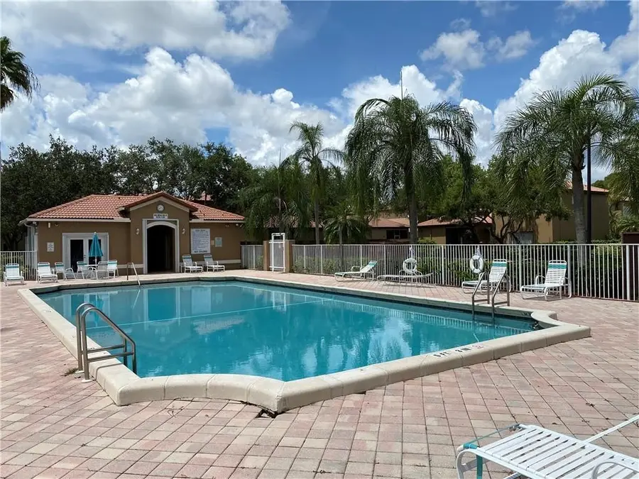 16045 Emerald Cove Road #16045, Weston, FL 33331 - Image #3
