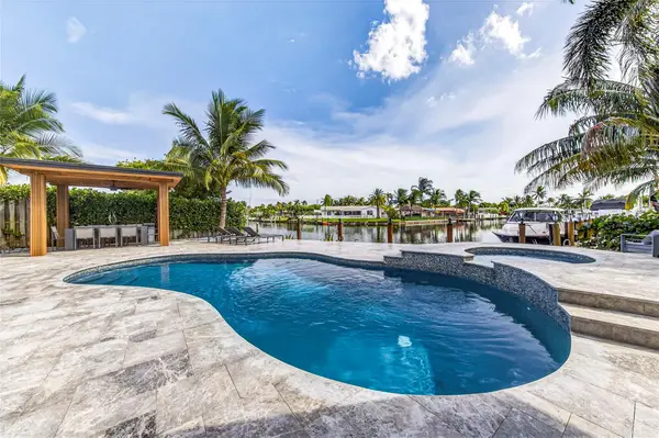 160 SE 3rd Ct, Pompano Beach, FL 33060