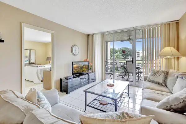 9311 Orange Grove Dr #210, Davie, FL 33324