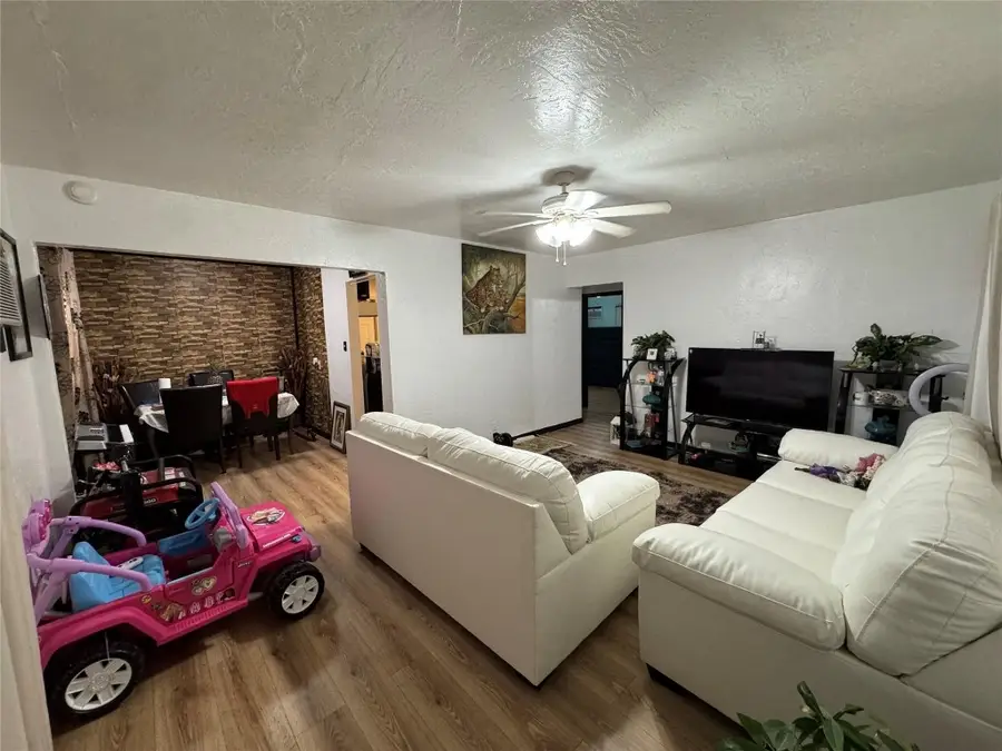 3913 SW 28th Street, West Park, FL 33023 - Image #2