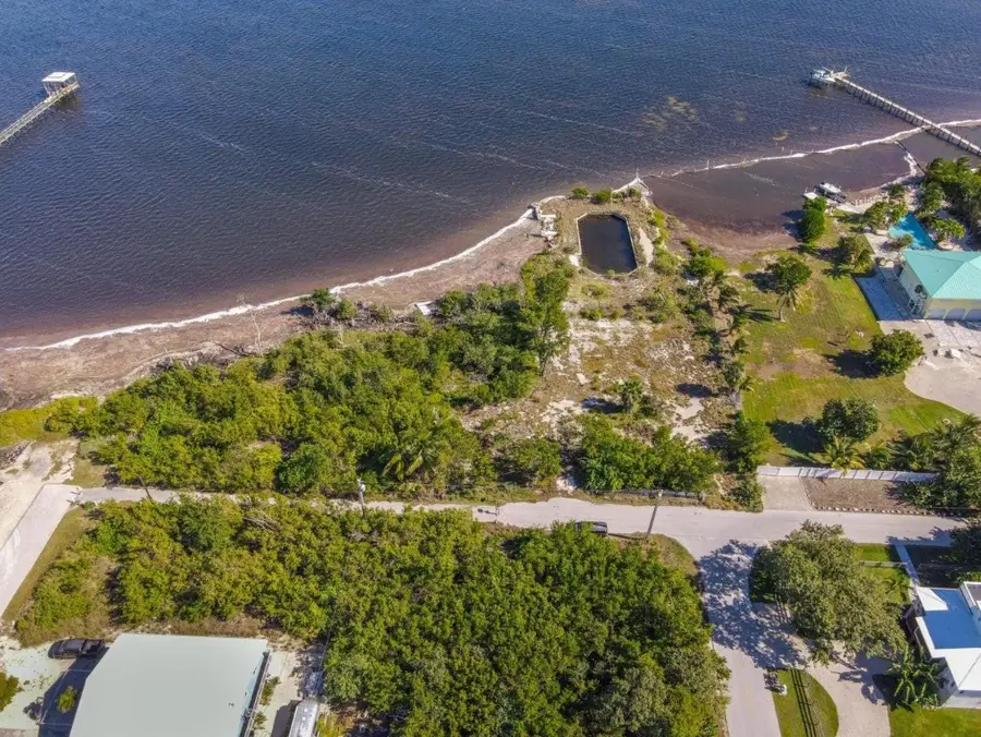 1261 Avenue A, Big Pine Key, FL 33043 - Image #3