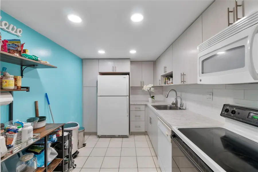 7750 W Mcnab Rd #203, Tamarac, FL 33321 - Image #3