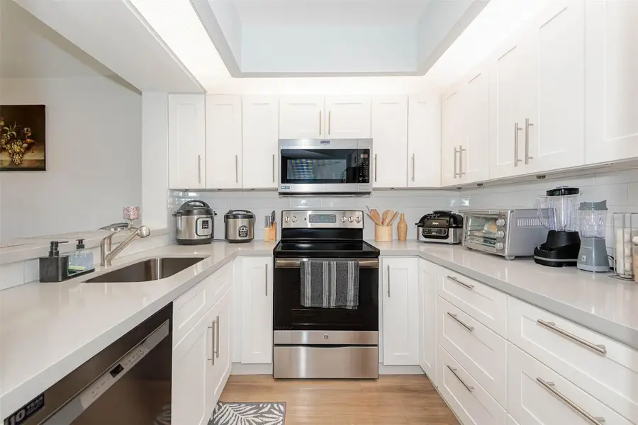 701 SW 128th Ave #304F, Pembroke Pines, FL 33027 - Image #2