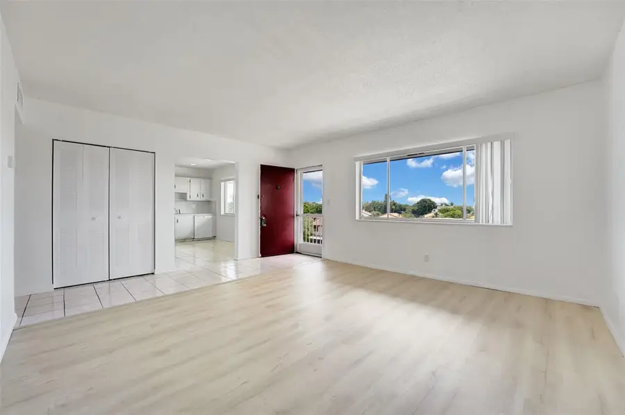 6289 Lear Dr #403, Lake Worth, FL 33462 - Image #3