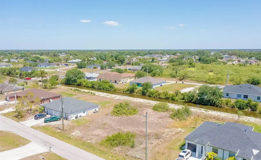 2405 Ansel Ave, Lehigh Acres, FL 33973 - Image #2