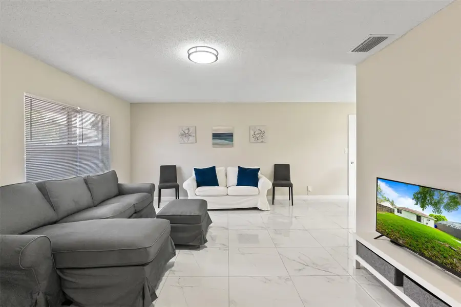 7924 SW 3rd Ct, North Lauderdale, FL 33068 - Image #2