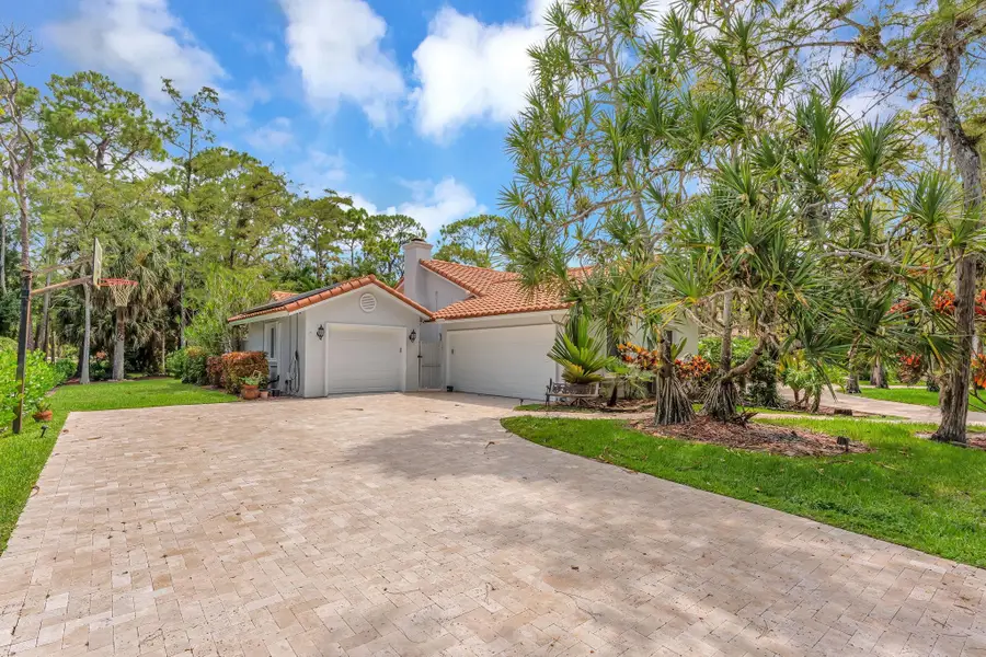 8140 NW 51st Pl, Coral Springs, FL 33067 - Image #3
