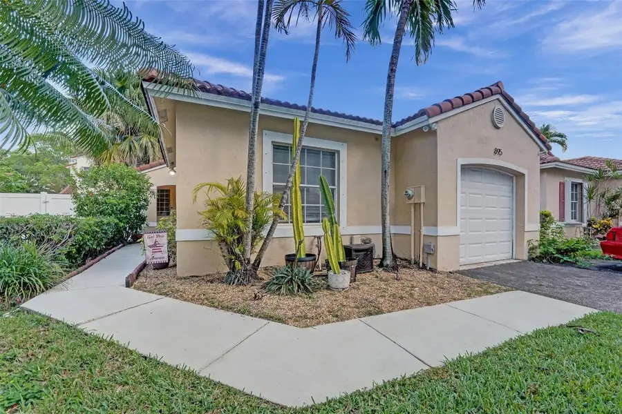 895 SW 180th Terrace, Pembroke Pines, FL 33029 - Image #2