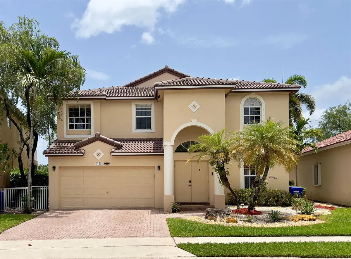 1423 SW 158th Ave, Pembroke Pines, FL 33027 - Image #1