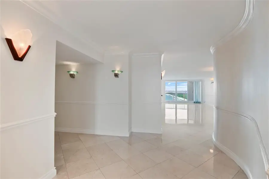 2100 S Ocean Lane #2207, Fort Lauderdale, FL 33316 - Image #3