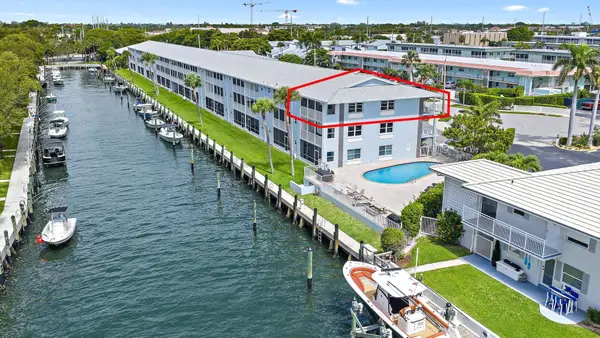 120 Lehane Ter #301, North Palm Beach, FL 33408