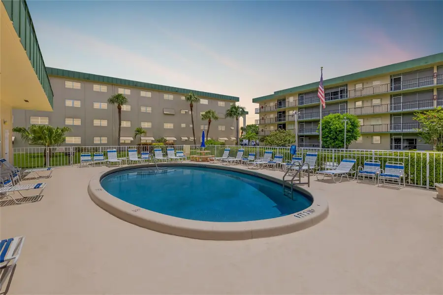 808 SE 7th St #105-B, Deerfield Beach, FL 33441 - Image #2