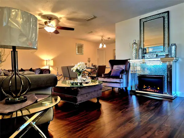 1390 NW 70th Ln, Margate, FL 33063