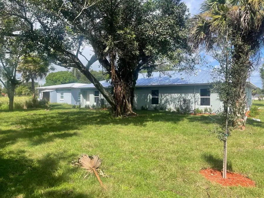 1115 Avenue F, Fort Pierce, FL 34950 - Image #2