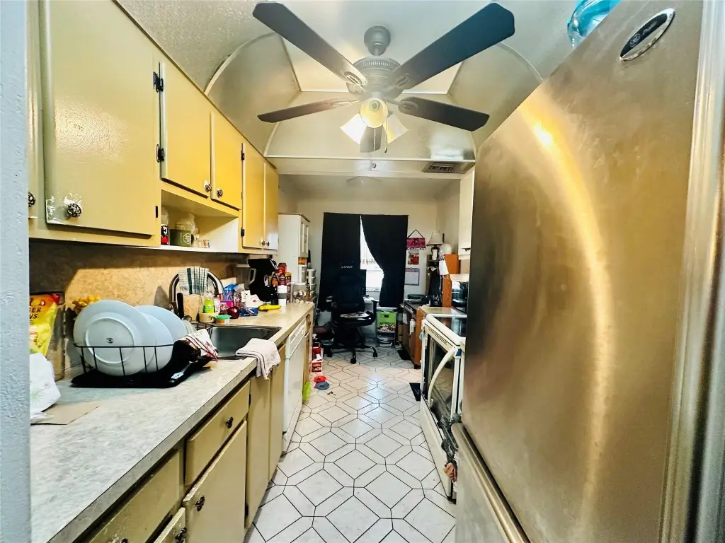 3070 NW 48th Terrace #307, Lauderdale Lakes, FL 33313 - Image #1