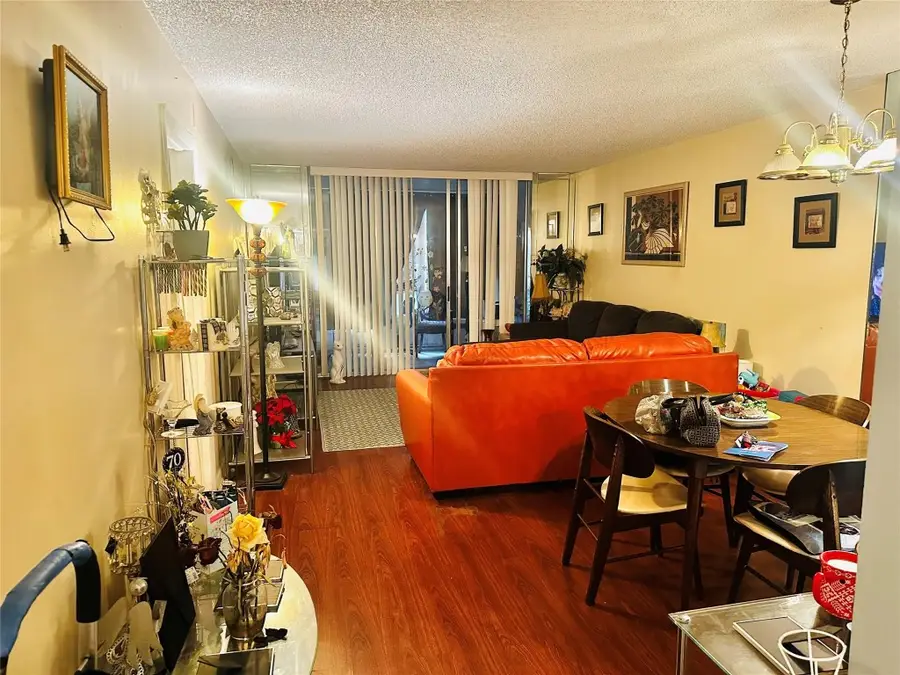 3070 NW 48th Terrace #307, Lauderdale Lakes, FL 33313 - Image #2