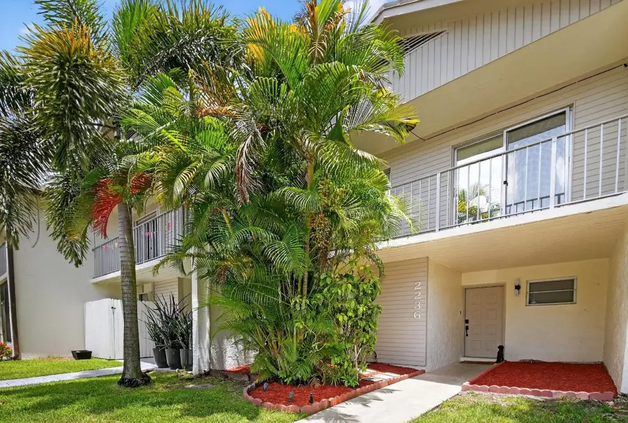 2236 Nova Village Drive, Davie, FL 33317 - Image #2