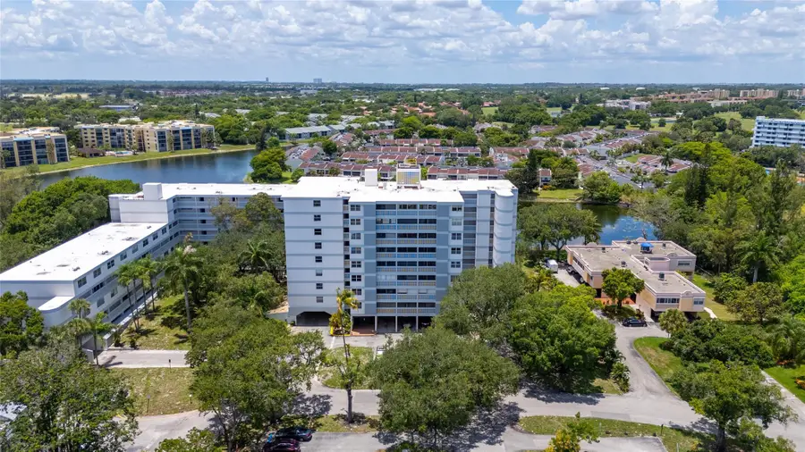 3301 Spanish Moss Ter #705, Lauderhill, FL 33319 - Image #2
