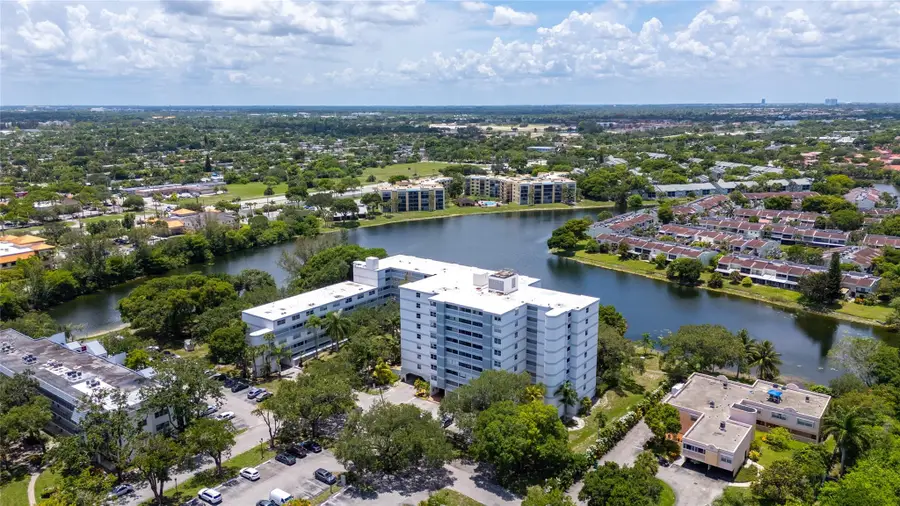 3301 Spanish Moss Ter #705, Lauderhill, FL 33319 - Image #3