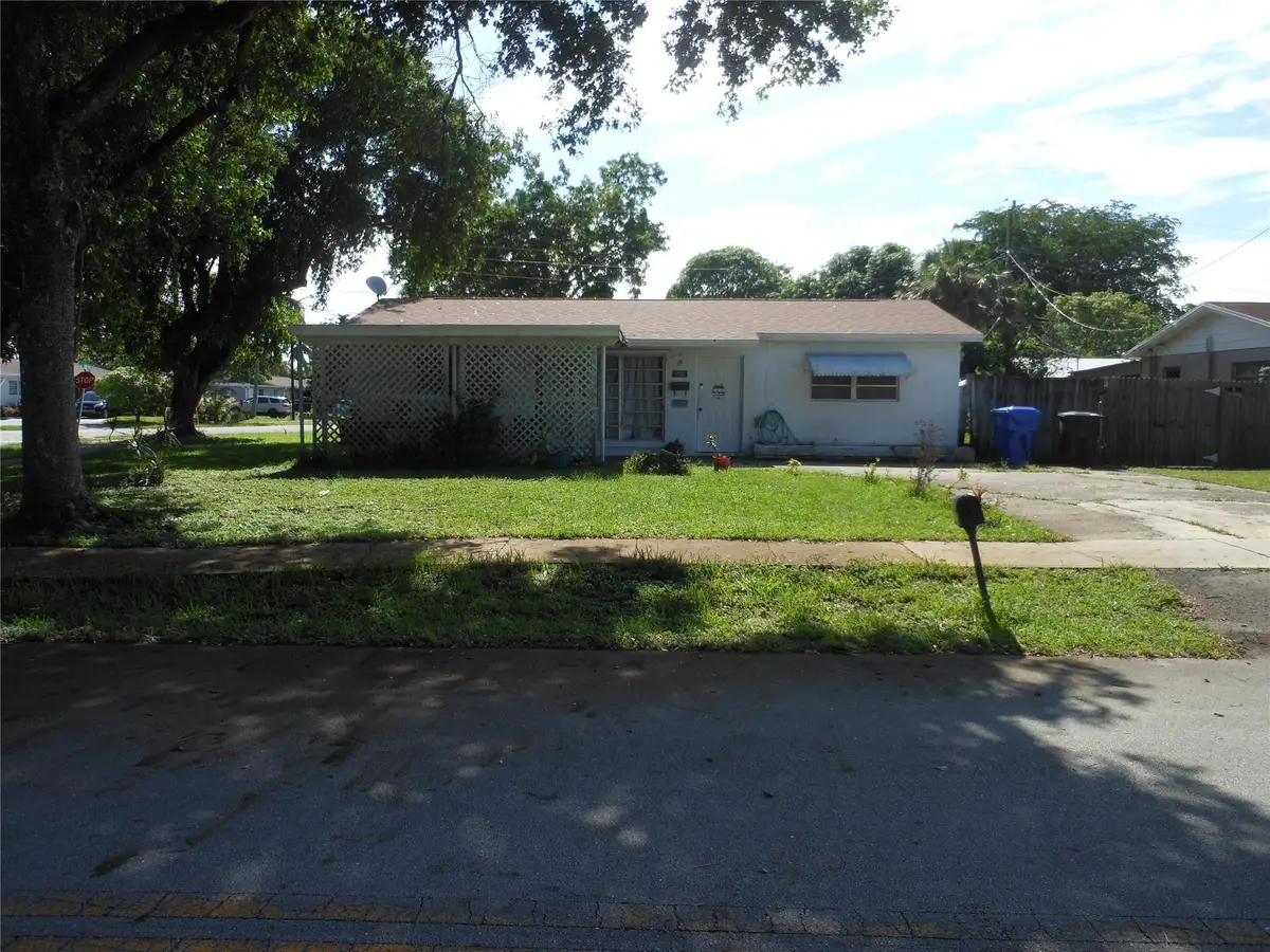 1700 SW 69th Ter, North Lauderdale, FL 33068 - Image #1