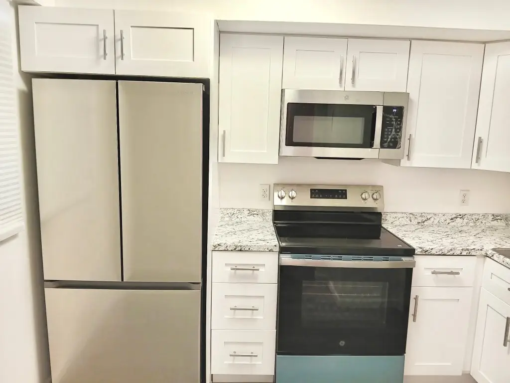 102 Royal Park Drive #3D, Oakland Park, FL 33309 - Image #1